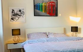 Alpha, Private Double Room, City Centre, Free Parking, Sittingbourne, Kent